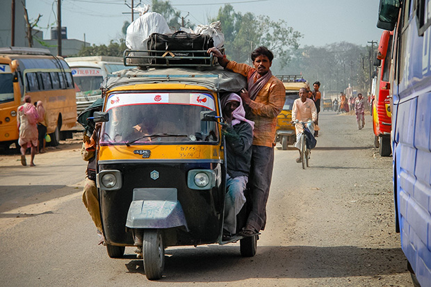 インドの交通_オートリクシャー